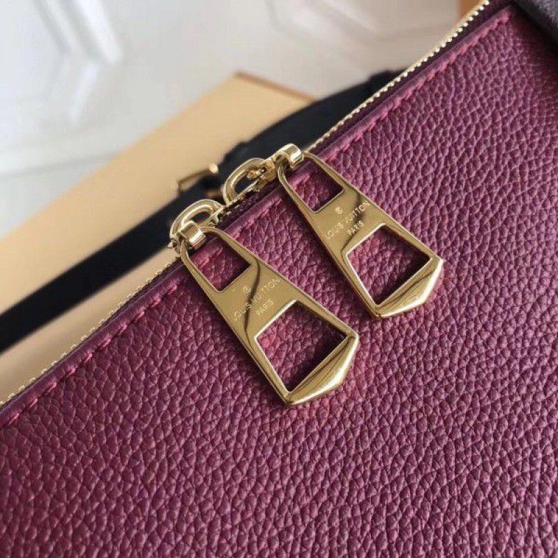 V Tote MM Monogram Canvas M43949