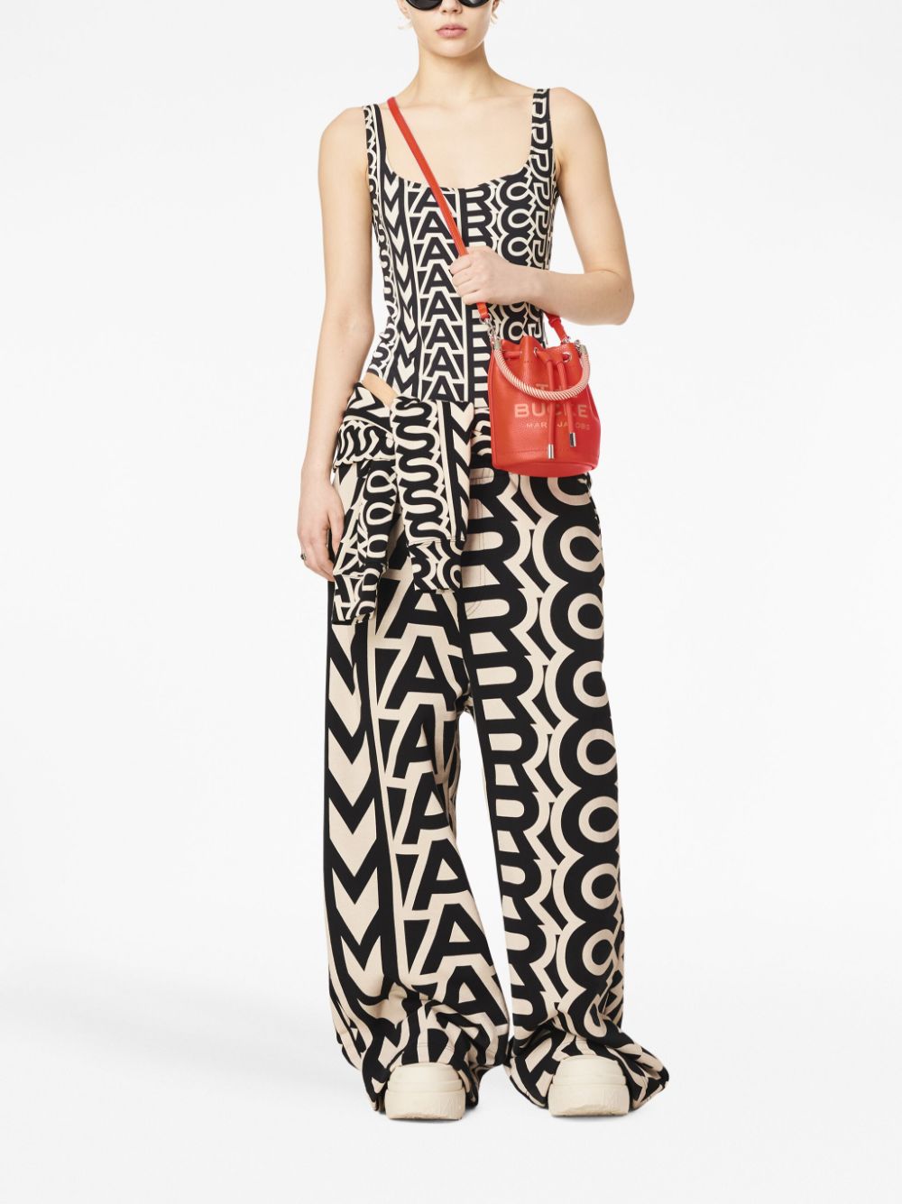 Marc Jacobs The Leather Mini Bucket bag