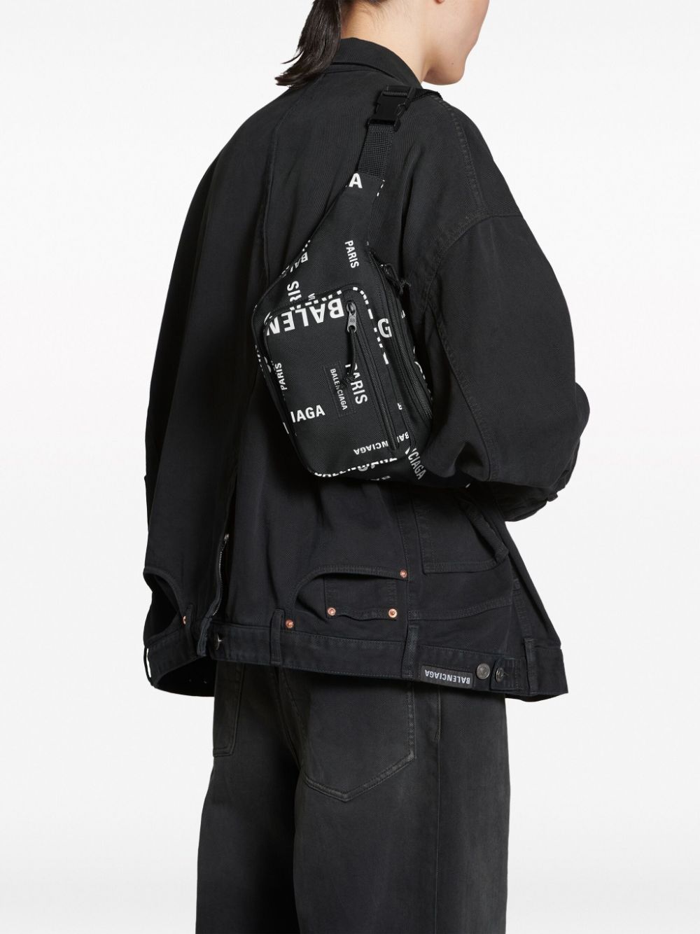 Ba*len*cia*ga explorer logo-print belt bag